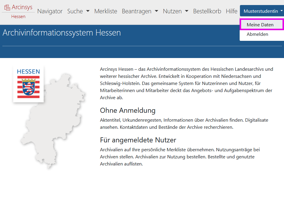 Screenshot des Anmeldebereichs in Arcinsys nach Anmeldung. 
								Im Anmeldebereich wird die Anwenderkennung angezeigt. Mit Klick auf die Anwenderkennung wird ein Submenü eingeblendet. Es enthält die Links 'Meine Daten' und 'Abmelden'.
								Mit Klick auf den Link 'Meine Daten' öffnet sich eine Seite mit der Bezeichnung 'Meine Daten'.